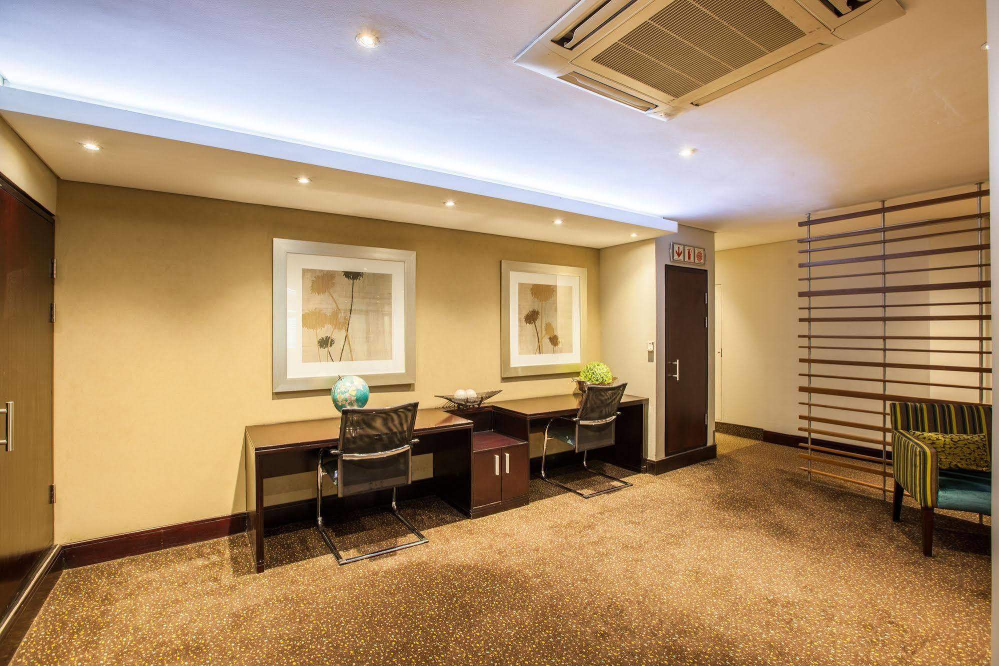 City Lodge Hotel Lynnwood Pretoria Ngoại thất bức ảnh
